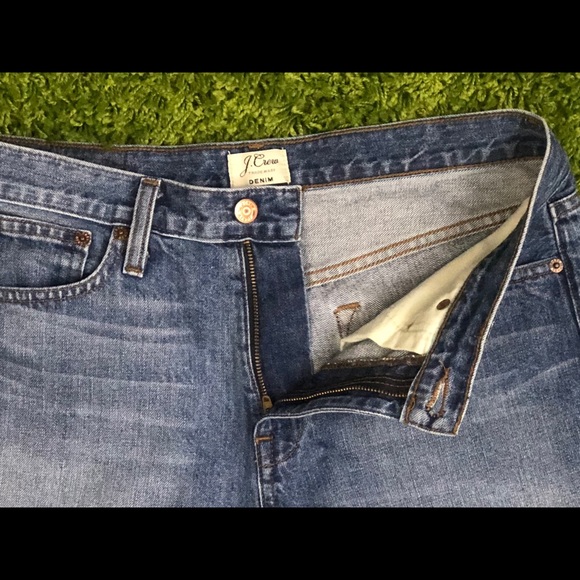 J.Crew High-rise Broken in Boyfriend Short - Picture 4 of 4